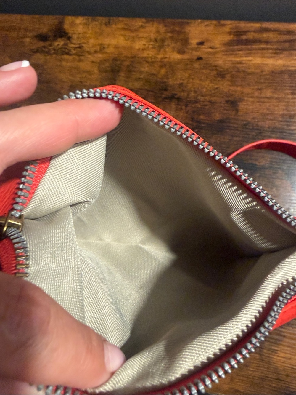 AMERICAN LEATHER CO Shoulder Bag - Sleek Everyday Carry - Picture 9 of 11